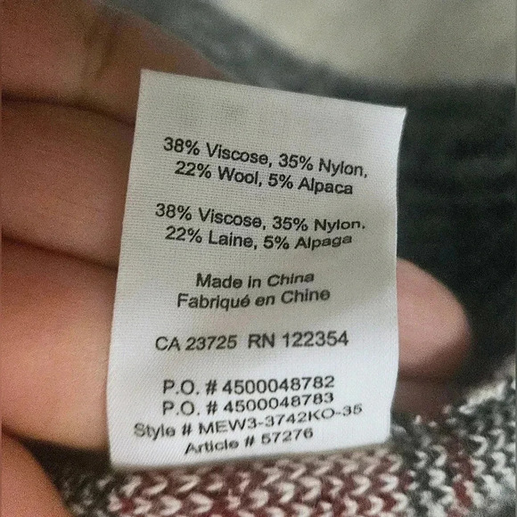 Aritzia Golden by TNA Roohan Poncho Sweater Alpaca Blend Ruana One Size  Pocket - Picture 10 of 12